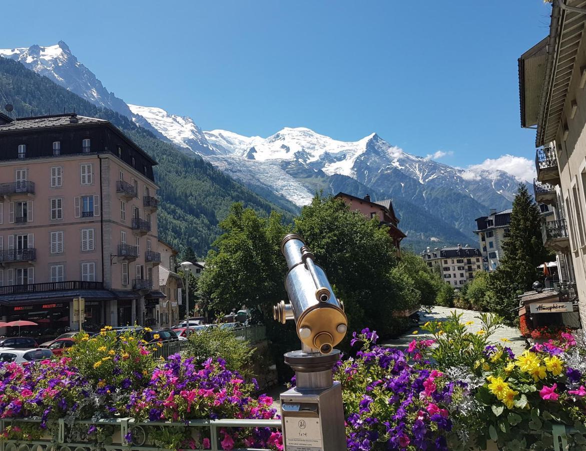 Vue Brevent Sublime En Centre Ville Avec Parking Prive Chamonix Exteriör bild